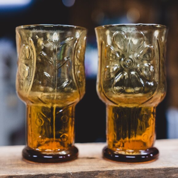 Vintage 1970s Libby Country Garden Glasses – Honey Gold 🍯 Set of 7 - Picture 4 of 7